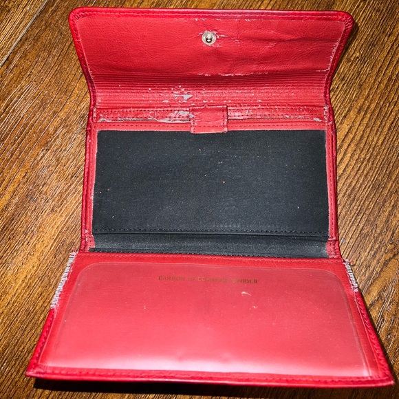 Red Genuine Leather Fold Out Snap Button Wallet Clutch - Picture 4 of 10